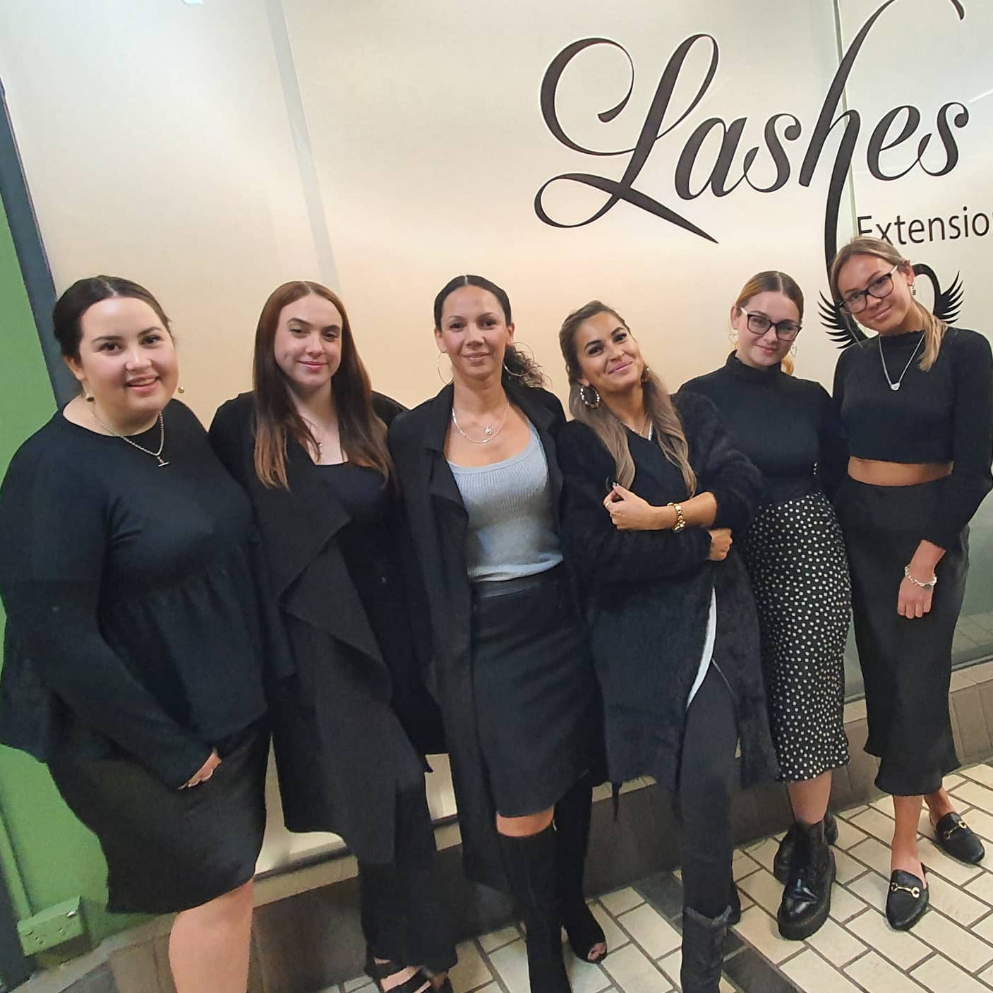 WAGGA WAGGA Cashmere Ellipse Russian Volume Masterclass